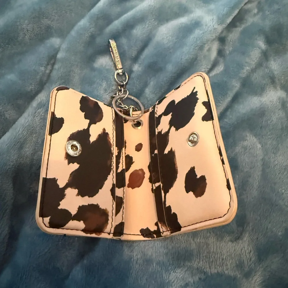 Steve Madden Tan Leather Shoulder Bag with Cow Print Cardholder - Picture 3 of 8
